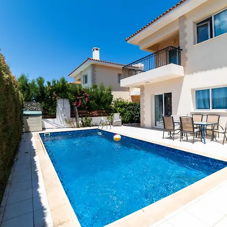 Laoura Villa *